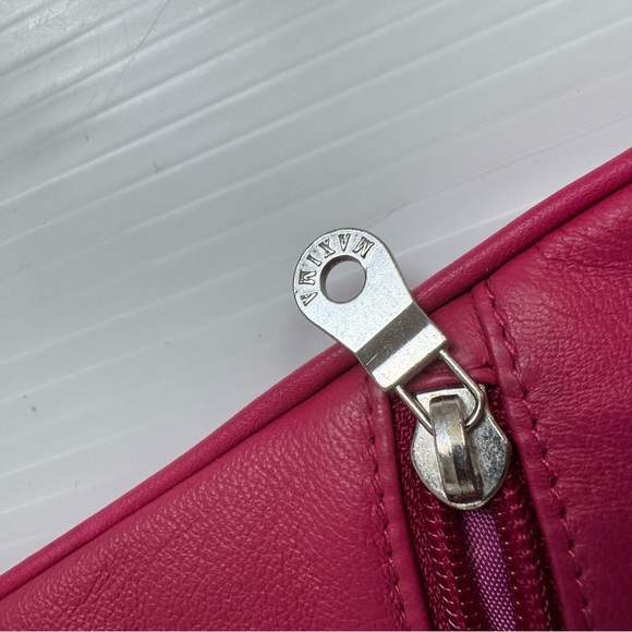 Wilsons Leather Elegant fuschia Crossbody Bag - Picture 5 of 6